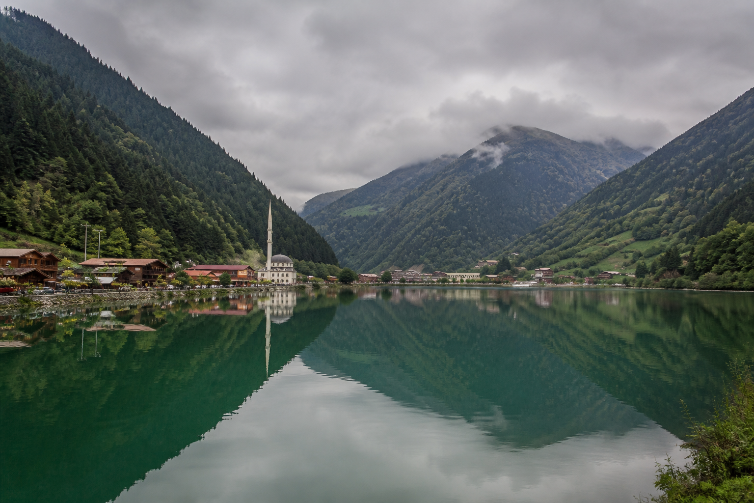 Uzungöl Gezi Rehberi: Trabzon Çaykara’da Göl, Yayla ve Konaklama