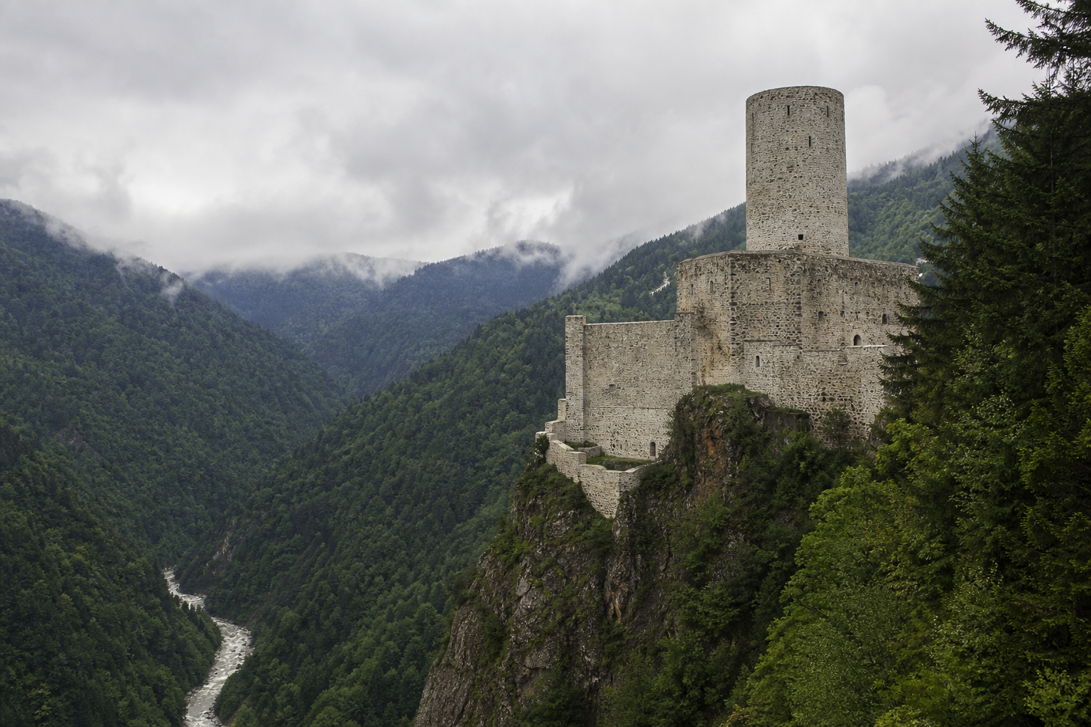 Zilkale, Çamlıhemşin Fırtına Vadisi Rize